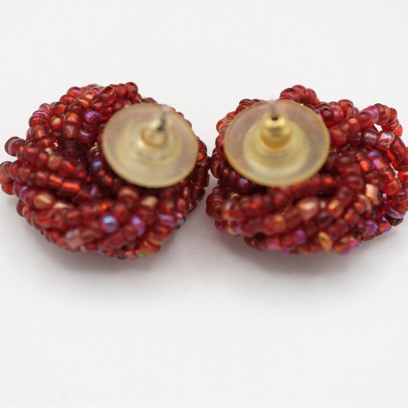 Gorgeous beaded earrings Beautiful design - Picture 4 of 4